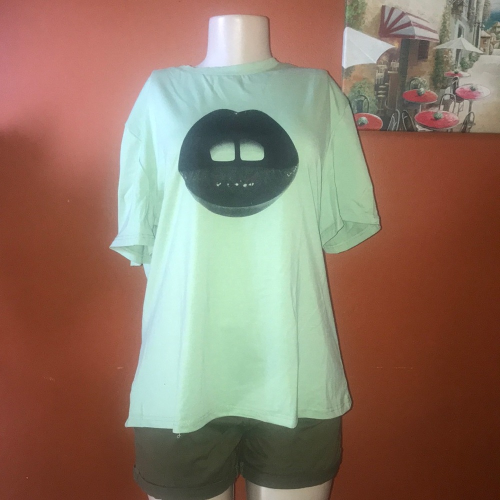 Lip Print Tee